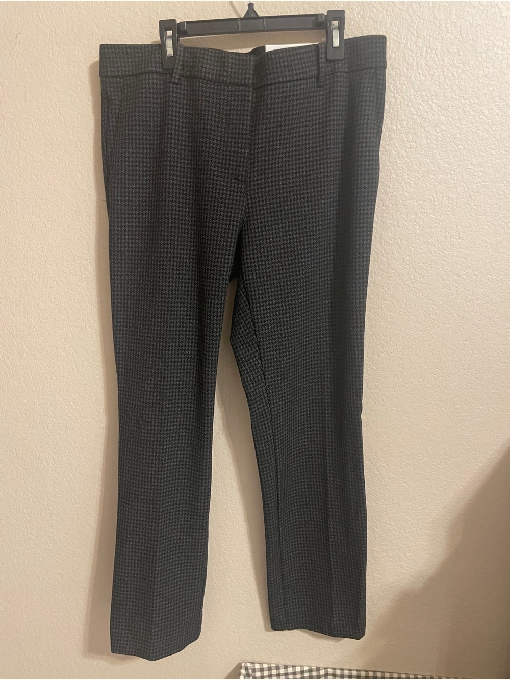 Womenโs Ann Taylor Dress Pants